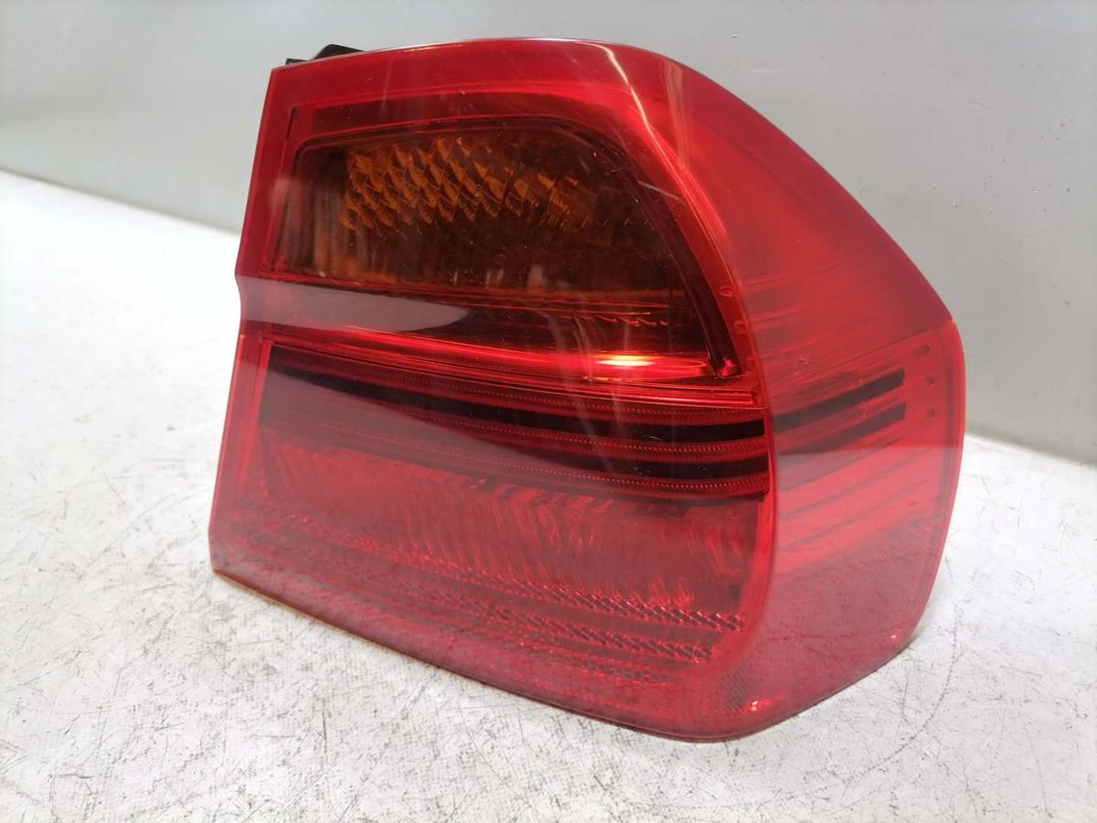 BMW 3er E90 original R&uuml;cklicht R&uuml;ckleuchte Schlussleuchte rechts Limousine Bj.2006